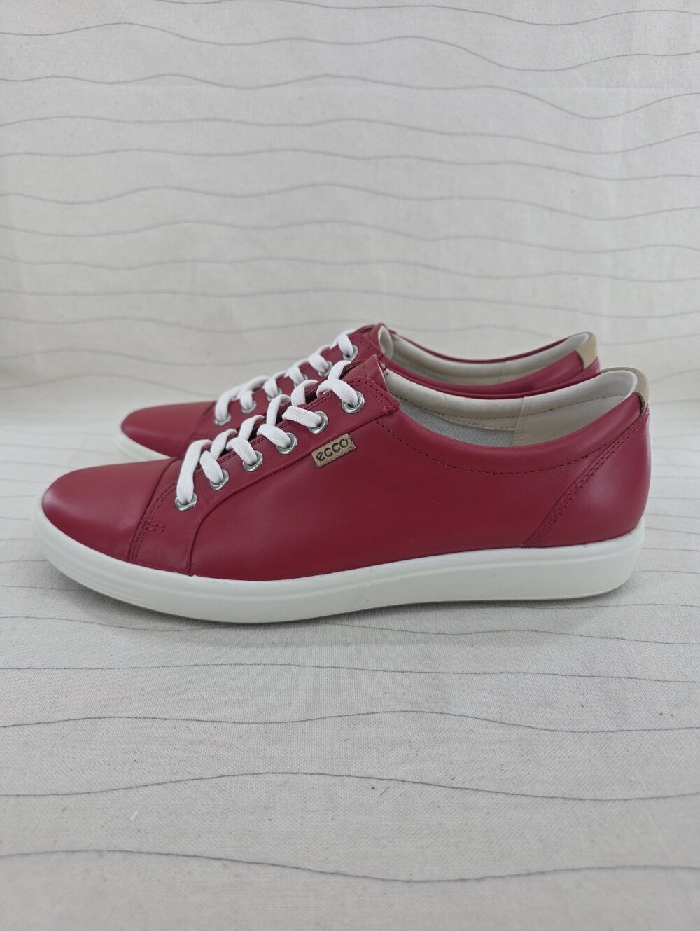 ECCO Womens Soft 7 Red Leather Casual Shoes 430003-01466 Sz 41 EU/ 10-10.5 US - Picture 2 of 11